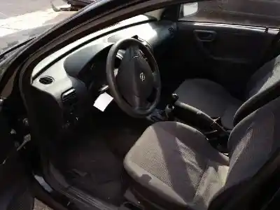 Veículo de Sucata opel corsa c blue line do ano 2004 alimentado z13dt