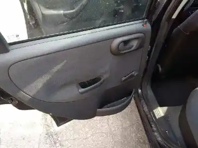 Veículo de Sucata opel corsa c blue line do ano 2004 alimentado z13dt