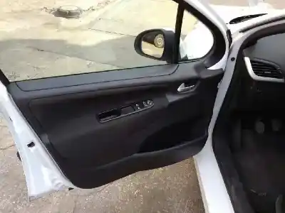 Veículo de Sucata peugeot 207 confort do ano 2008 alimentado 9hx