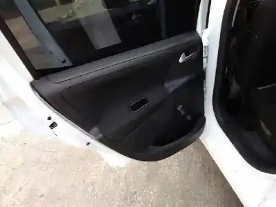 Veículo de Sucata peugeot 207 confort do ano 2008 alimentado 9hx