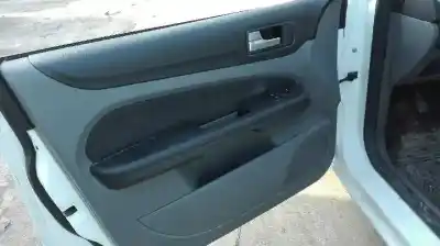 Sloopvoertuig ford focus lim. (cb4) titanium van het jaar 2009 aangedreven g8db