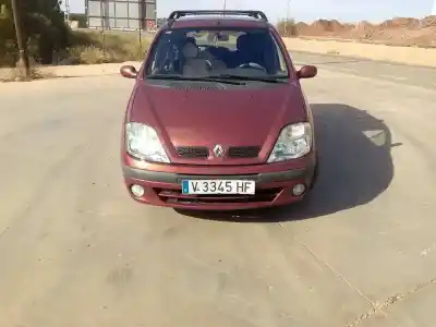 Veicolo di demolizione RENAULT SCENIC (JA..) 1.6 16V Authentique (JA0B/11) dell'anno 2000 alimentato K4M A7