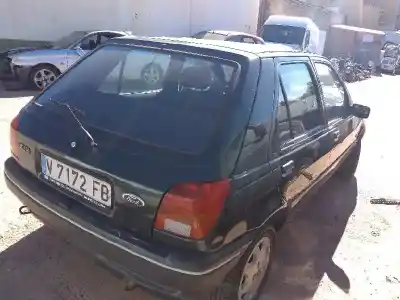 Veicolo di demolizione ford fiesta berl./courier courier familiar dell'anno 1995 alimentato j6b