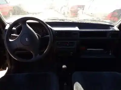 Veicolo di demolizione ford fiesta berl./courier courier familiar dell'anno 1995 alimentato j6b