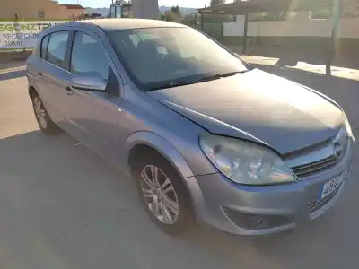 Veículo de Sucata opel astra h berlina cosmo do ano 2009 alimentado z17dtr