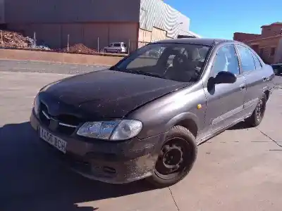 Veículo de Sucata nissan almera (n16/e) comfort do ano 2000 alimentado qg15
