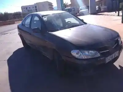 Veículo de Sucata nissan almera (n16/e) comfort do ano 2000 alimentado qg15