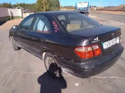 Veículo de Sucata nissan almera (n16/e) comfort do ano 2000 alimentado qg15