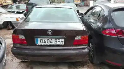 Veículo de Sucata bmw serie 3 berlina (e36) 325i do ano 2001 alimentado ohc