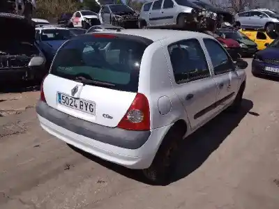 Здавання транспортного засобу renault clio ii fase ii (b/cb0) authentique року 2002 потужний d7f g7