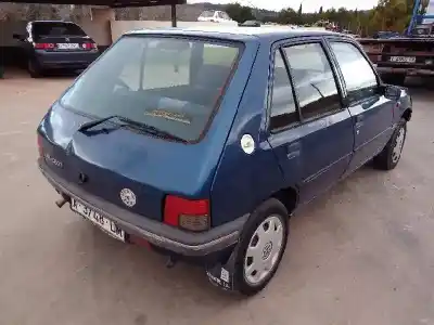 Véhicule à la ferraille peugeot                                            205 berlina                                                                                                                                                                                                                                                1.8 diesel                                                                                                                                                                                                                                                 de l'année 1998 alimenté a9a