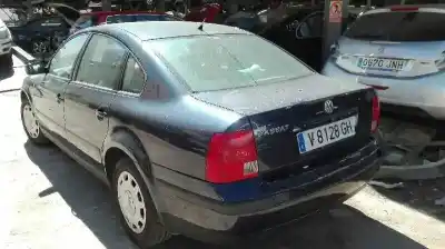 Veículo de Sucata volkswagen passat berlina (3b2) comfortline do ano 1998 alimentado aeb