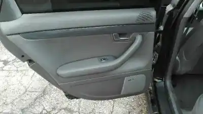 Veículo de Sucata audi a4 berlina (8e) 2.5 v6 24v tdi do ano 2004 alimentado bau