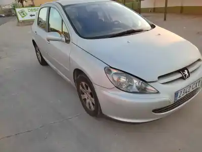 Veículo de Sucata peugeot 307 (s1) xs do ano 2004 alimentado rhy