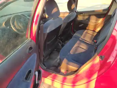 Veículo de Sucata peugeot 206 berlina xt do ano 2001 alimentado wjy