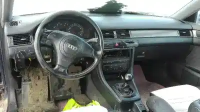 Veículo de Sucata audi a6 berlina (4b2) 2.5 tdi do ano 2001 alimentado 