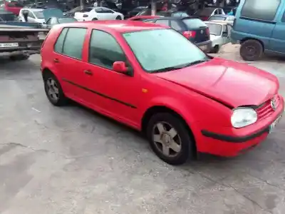 Veículo de Sucata volkswagen golf iv berlina (1j1) básico do ano 1998 alimentado agr