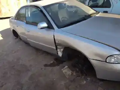 Veículo de Sucata audi a4 berlina (b5) 1.9 tdi do ano 2000 alimentado ajm