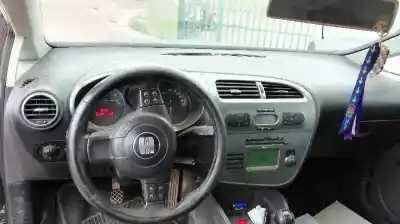 Véhicule à la ferraille seat leon (1p1) comfort limited de l'année 2007 alimenté bxe