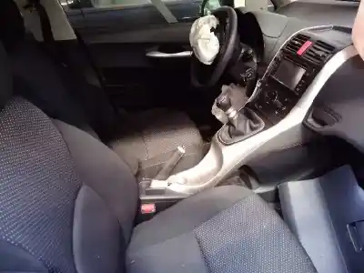 Veículo de Sucata toyota auris active do ano 2012 alimentado 1zr