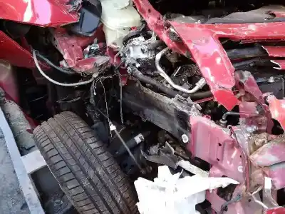 Veículo de Sucata toyota auris active do ano 2012 alimentado 1zr