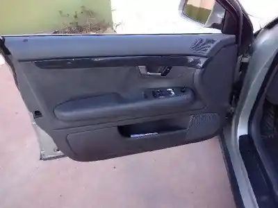 Veículo de Sucata audi a4 berlina (8e) 1.9 tdi (96kw) do ano 2001 alimentado awx