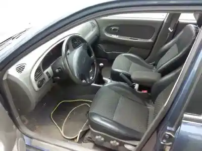 Veicolo di demolizione kia shuma ii 1.6 ls 4 berlina dell'anno 2003 alimentato s6d