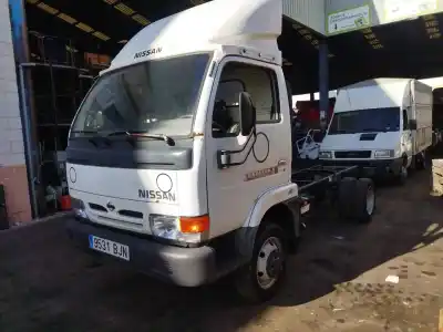 Veicolo di demolizione nissan cabstar e * dell'anno 2001 alimentato bd30d