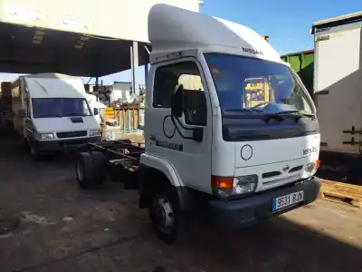 Veicolo di demolizione nissan cabstar e * dell'anno 2001 alimentato bd30d