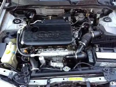 Veículo de Sucata NISSAN ALMERA (N16/E) Acenta do ano 2000 alimentado YD22