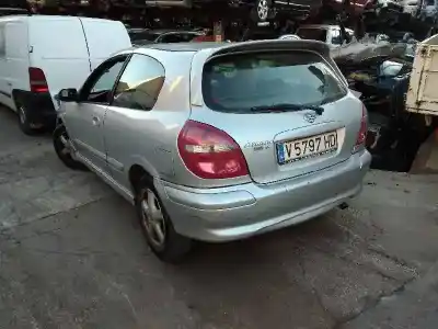 Veicolo di demolizione nissan almera (n16/e) acenta dell'anno 2000 alimentato yd22