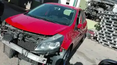 Veicolo di demolizione renault clio iii authentique dell'anno 2007 alimentato k9k t7