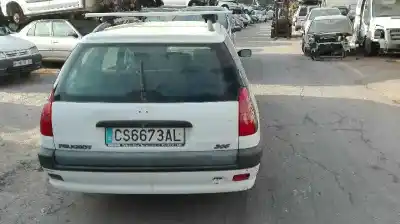 Veículo de Sucata peugeot 306 break style do ano 1997 alimentado nfz