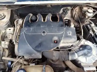 Sloopvoertuig peugeot partner (s1) combispace van het jaar 2000 aangedreven wjz