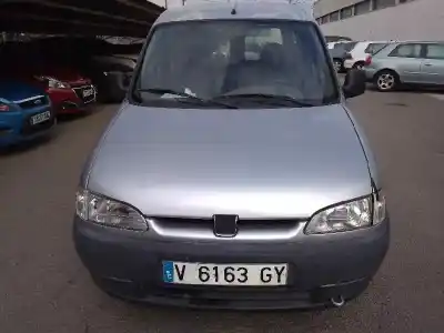 Sloopvoertuig peugeot partner (s1) combispace van het jaar 2000 aangedreven wjz