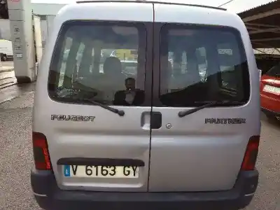 Sloopvoertuig peugeot partner (s1) combispace van het jaar 2000 aangedreven wjz