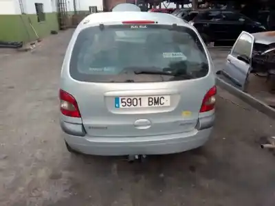 Scrapping Vehicle renault scenic (ja..) 1.9 dci authentique of the year 2001 powered f9q k7