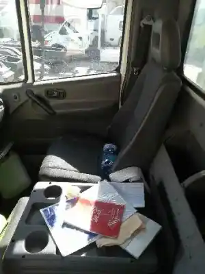 Veicolo di demolizione nissan atleon tk 95/2 dell'anno 2006 alimentato b660