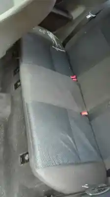 Здавання транспортного засобу ford focus berlina (cap) ambiente (d) року 2007 потужний kkda