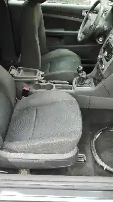 Здавання транспортного засобу ford focus berlina (cap) ambiente (d) року 2007 потужний kkda