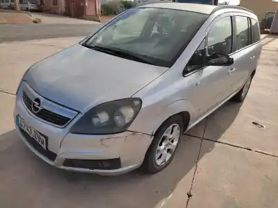 Veicolo di demolizione opel zafira b cosmo dell'anno 2006 alimentato z19dth