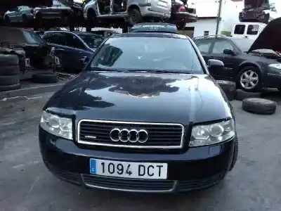 Veículo de Sucata audi a4 berlina (8e) 2.5 v6 24v tdi do ano 2001 alimentado ake