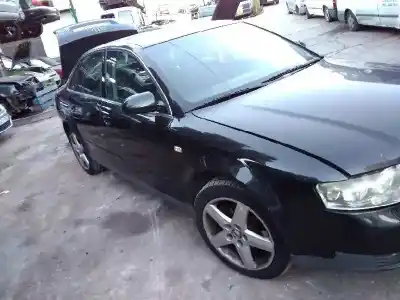 Veículo de Sucata audi a4 berlina (8e) 2.5 v6 24v tdi do ano 2001 alimentado ake