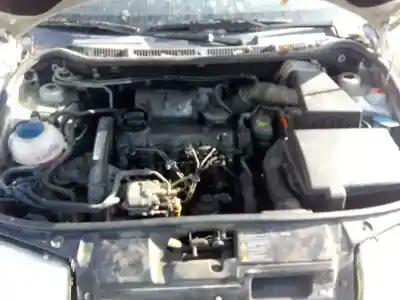 Здавання транспортного засобу skoda fabia (6y2/6y3) classic року 2002 потужний asy