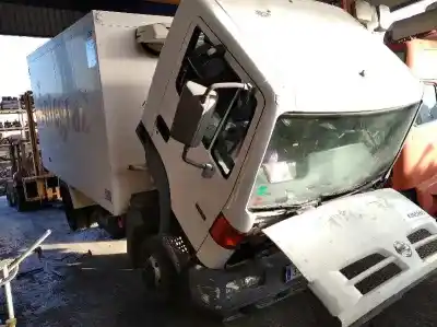 Veículo de Sucata nissan atleon tk-130/2 do ano 2005 alimentado bd30