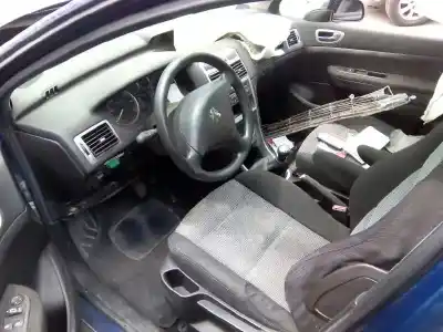 Scrapping Vehicle peugeot 307 break / sw (s1) sw pack of the year 2005 powered 9hy