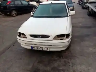 Vehicul casat FORD ESCORT BERLINA/TURNIER Bravo Lim. al anului 1993 alimentat L1E