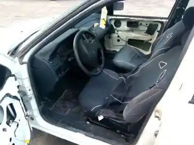 Vehicul casat ford escort berlina/turnier bravo lim. al anului 1993 alimentat l1e