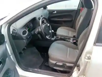 Veículo de Sucata ford focus berlina (cap) ambiente (d) do ano 2005 alimentado hhda