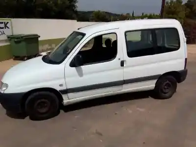 Verschrottungsfahrzeug peugeot partner (s1) combispace des jahres 2001 angetrieben wjz